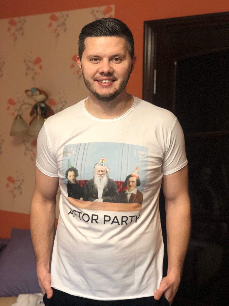 Актеры студии «Мамахохотала» показали, чем занимаются на карантине